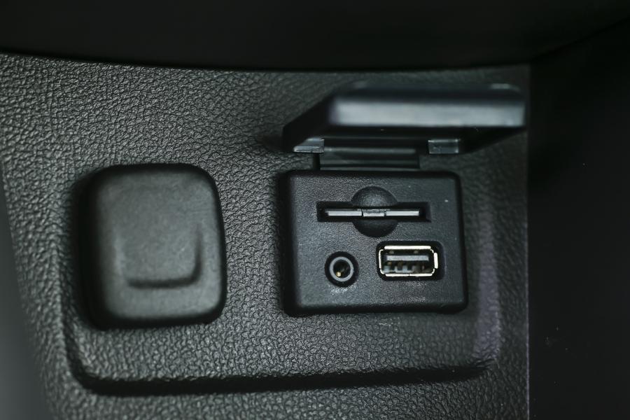  Vauxhall Mokka 2012 года  (фото 11 из 365)